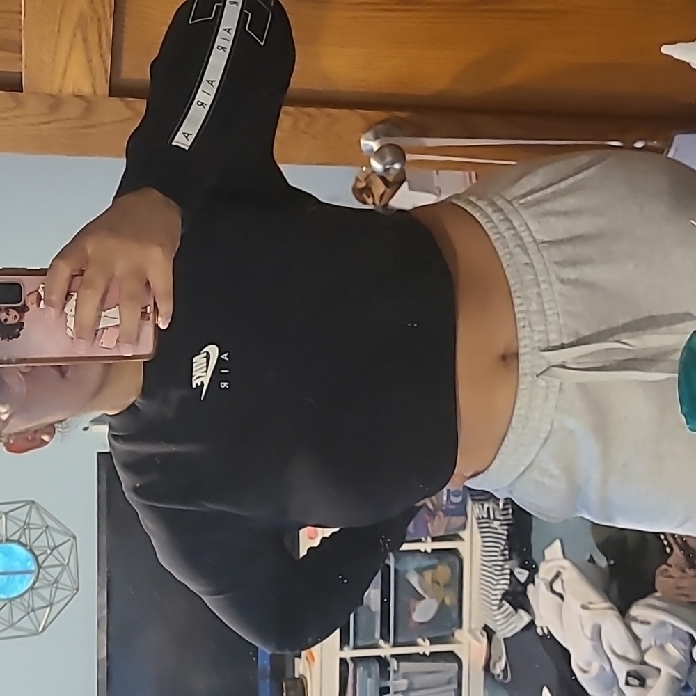 Cropped Nike Airmax Crew Neck